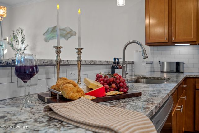 100 Leines Way B, Greenville, NC 27834