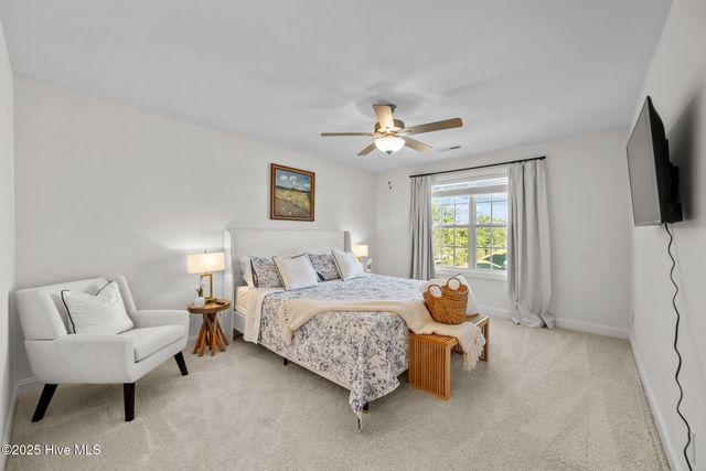 100 Leines Way B, Greenville, NC 27834