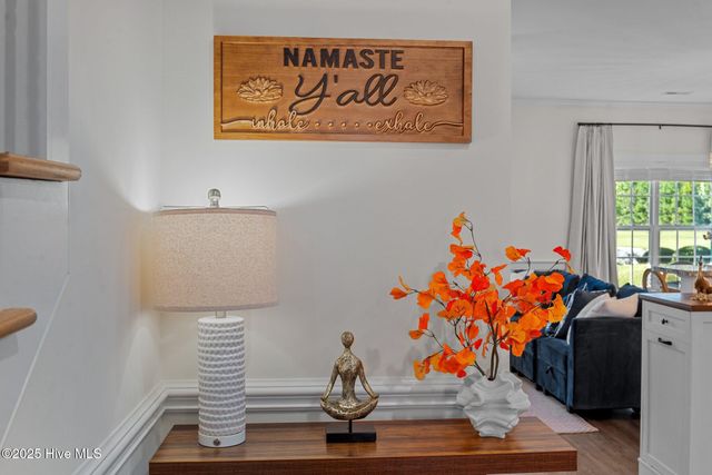 100 Leines Way B, Greenville, NC 27834