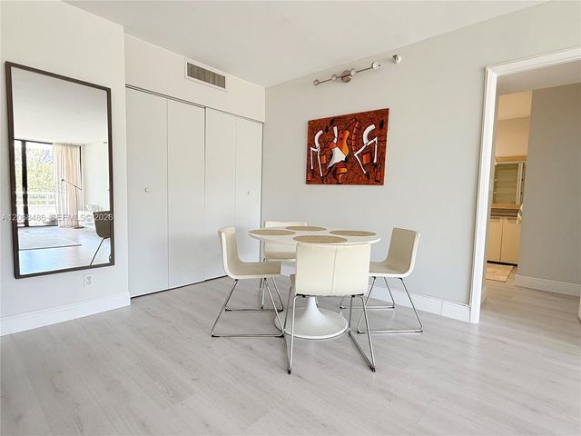 20355 NE 34th Court 324, Aventura, FL 33180