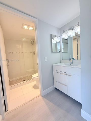 20355 NE 34th Court 324, Aventura, FL 33180
