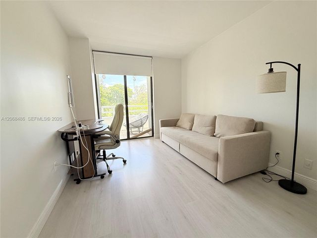 20355 NE 34th Court 324, Aventura, FL 33180
