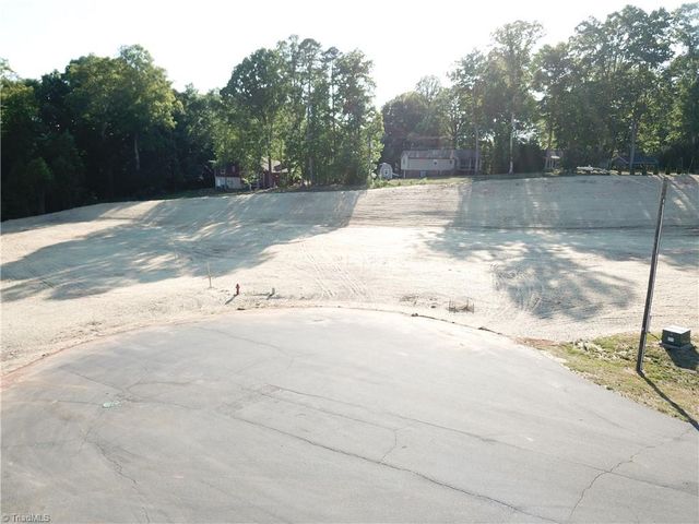 210 Flagstone Drive, King, NC 27021