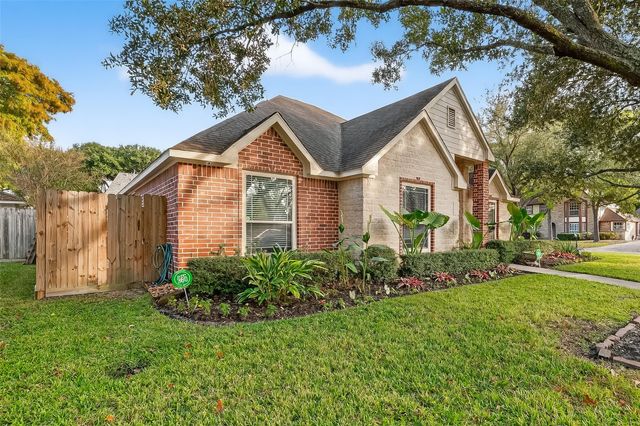 9102 S Pass Lane, Houston, TX 77064