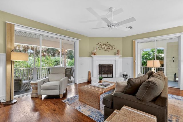 1028 COTTAGE DRIVE, The Villages, FL 32162