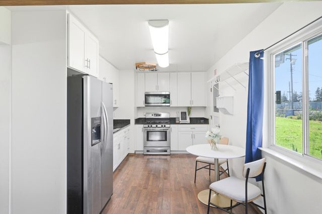 6515 W 4th St, Rio Linda, CA 95673