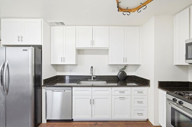 6515 W 4th St, Rio Linda, CA 95673