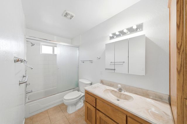 6515 W 4th St, Rio Linda, CA 95673