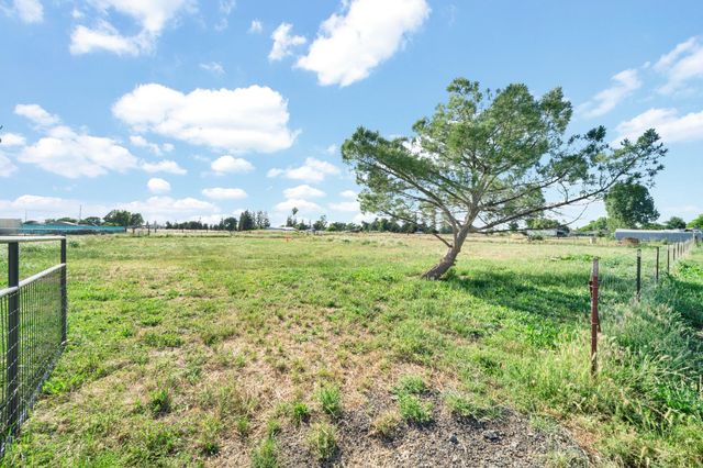 6515 W 4th St, Rio Linda, CA 95673