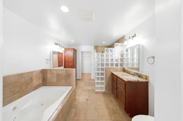 6515 W 4th St, Rio Linda, CA 95673