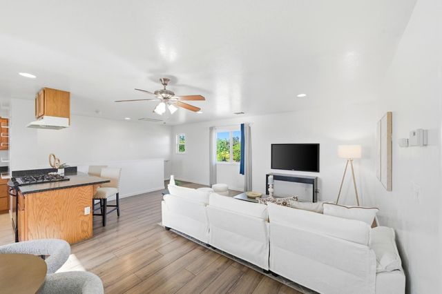 6515 W 4th St, Rio Linda, CA 95673