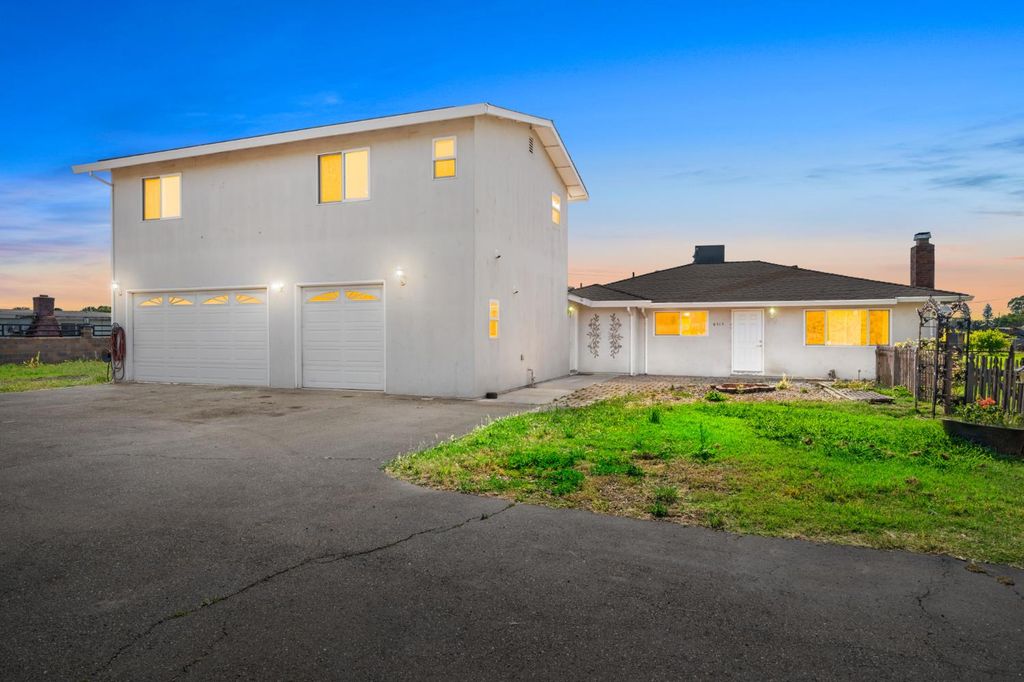 6515 W 4th St, Rio Linda, CA 95673