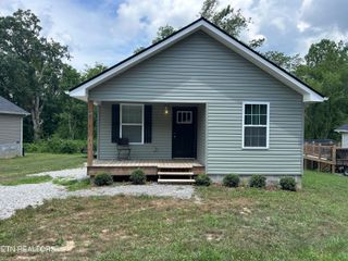 208 Bills St, Jamestown, TN 38556