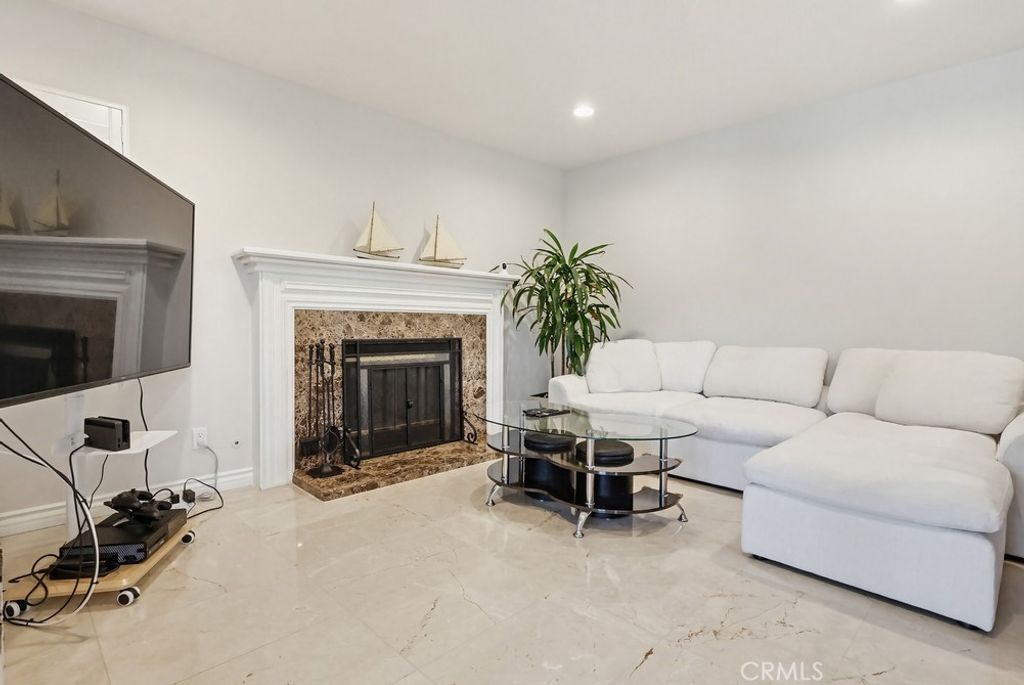 Image 9 of property listing at 24303 Rimford, Diamond Bar, CA 91765