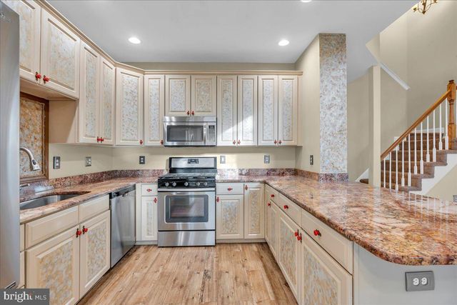 59 WEAVER DR, Marlton, NJ 08053