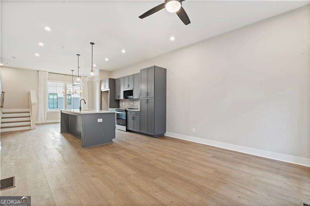 989 Bibbs Circle NW 5, Atlanta, GA 30318 — photo 3