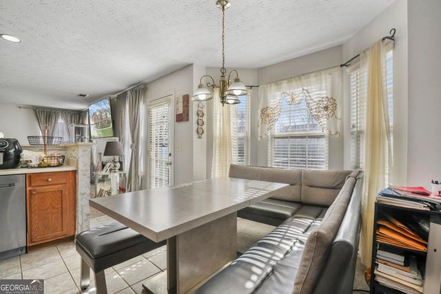 2911 Michelle Lee Drive, Dacula, GA 30019