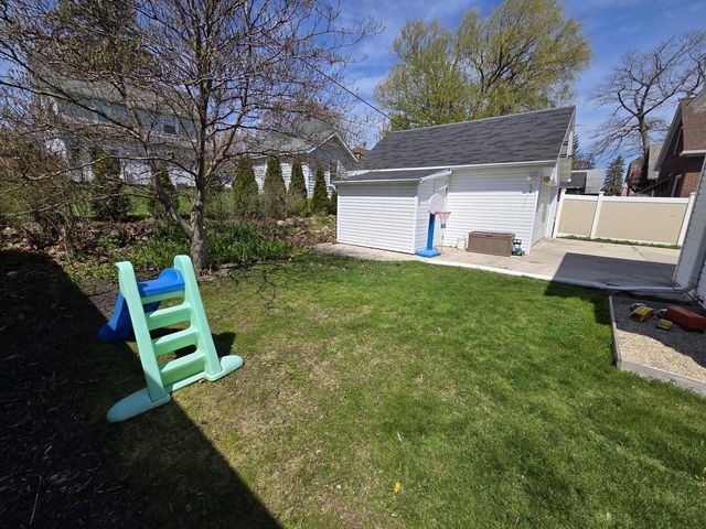 1020 N 14th STREET, Manitowoc, WI 54220