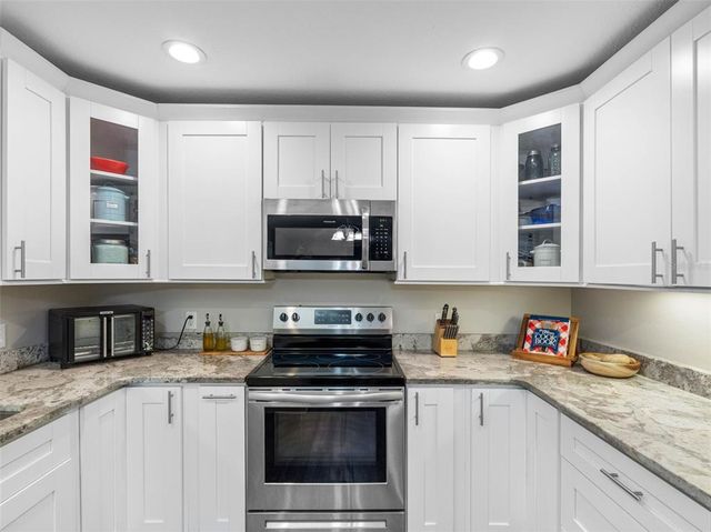 303 NATIONAL ORANGE AVENUE, Oldsmar, FL 34677