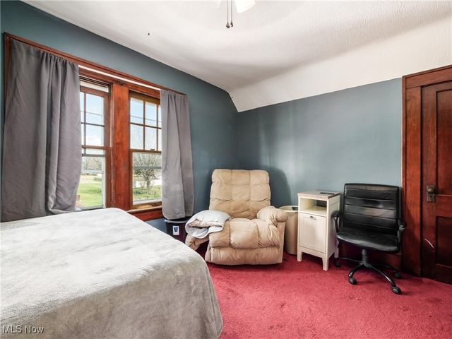 3275 Dillon Falls Road, Zanesville, OH 43701