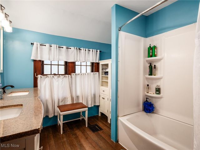 3275 Dillon Falls Road, Zanesville, OH 43701
