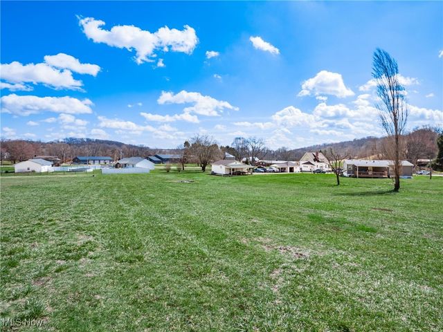 3275 Dillon Falls Road, Zanesville, OH 43701