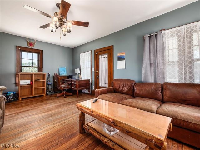 3275 Dillon Falls Road, Zanesville, OH 43701
