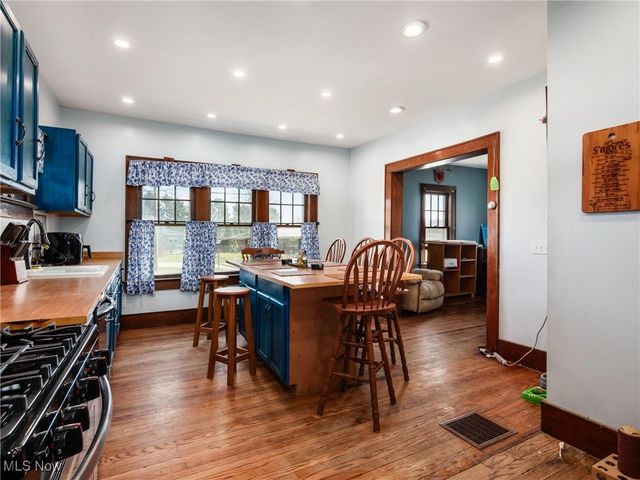 3275 Dillon Falls Road, Zanesville, OH 43701