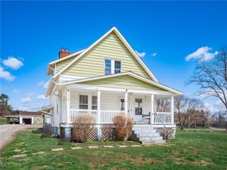 3275 Dillon Falls Road, Zanesville, OH 43701