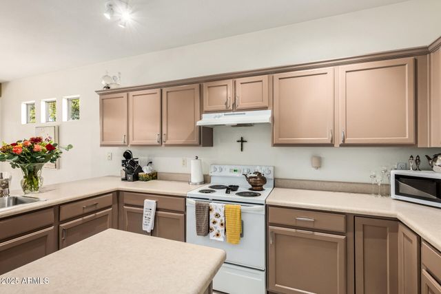 6972 S NANTUCKET Street, Chandler, AZ 85249