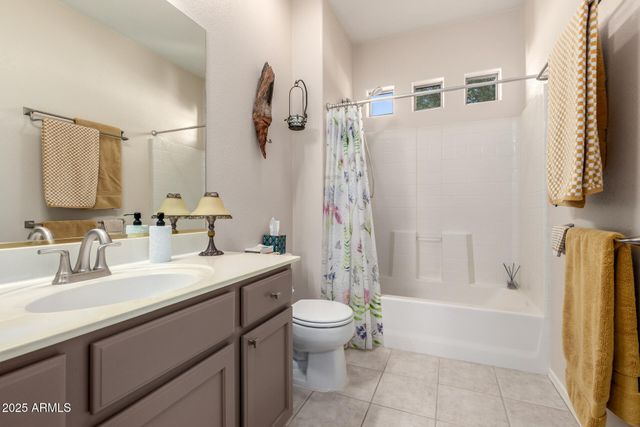 6972 S NANTUCKET Street, Chandler, AZ 85249