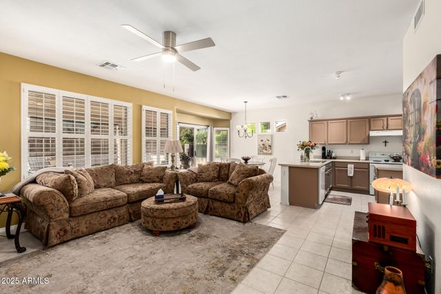 6972 S NANTUCKET Street, Chandler, AZ 85249