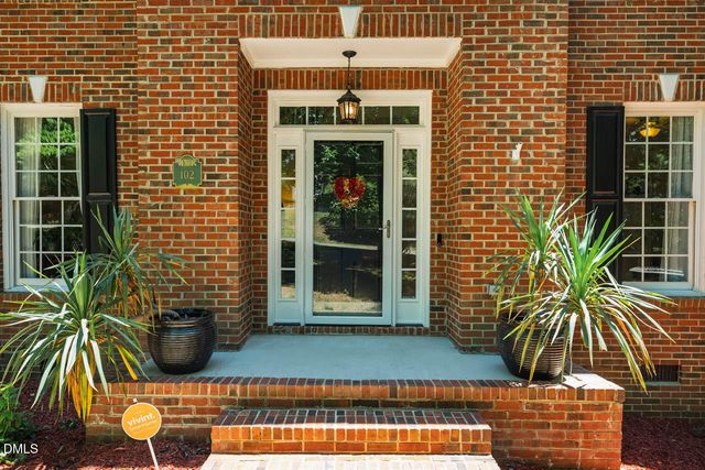 102 Buck Taylor Trail, Chapel Hill, NC 27516