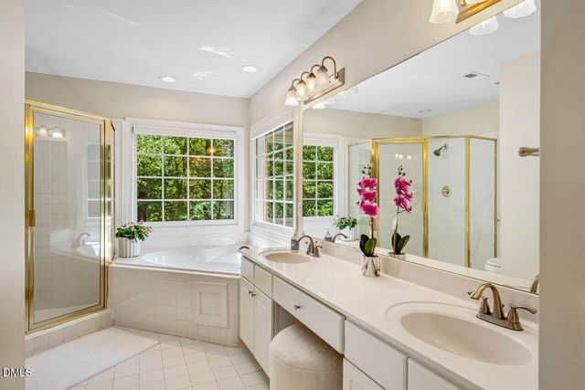 102 Buck Taylor Trail, Chapel Hill, NC 27516