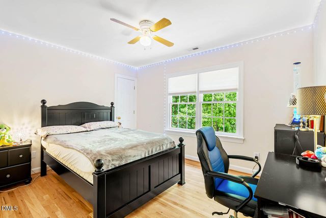 102 Buck Taylor Trail, Chapel Hill, NC 27516