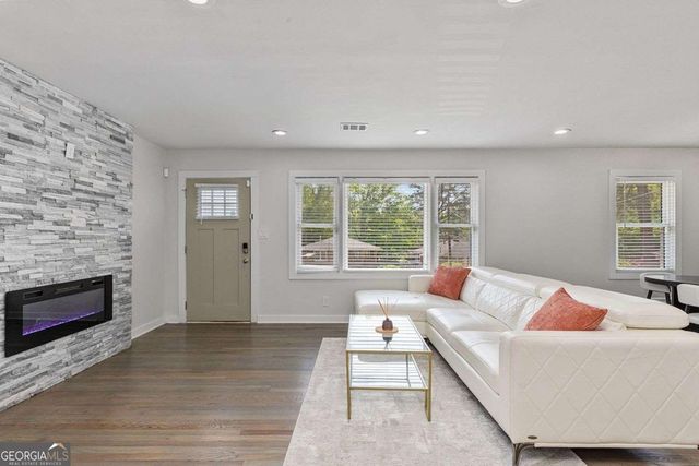 2353 Larchwood Road, Atlanta, GA 30310