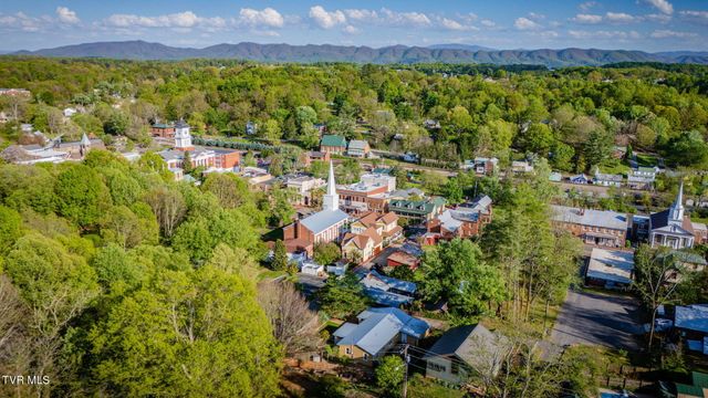 105 North 1st Avenue, Jonesborough, TN 37659