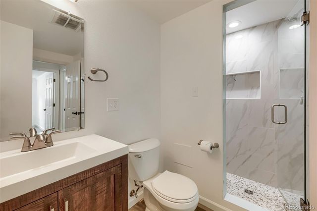 7355 E Quincy Avenue 108, Denver, CO 80237