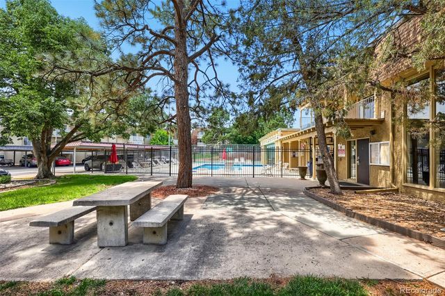 7355 E Quincy Avenue 108, Denver, CO 80237