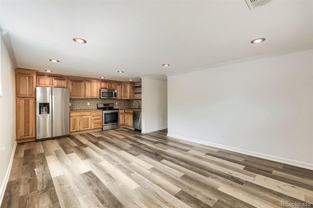 7355 E Quincy Avenue 108, Denver, CO 80237