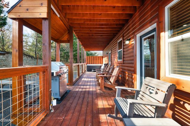 2822 Seth Road, Pigeon Forge, TN 37863