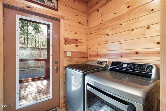 2822 Seth Road, Pigeon Forge, TN 37863