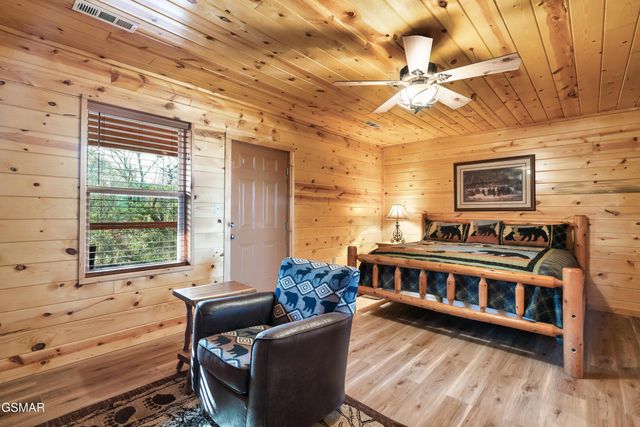 2822 Seth Road, Pigeon Forge, TN 37863