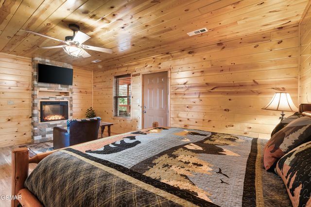 2822 Seth Road, Pigeon Forge, TN 37863