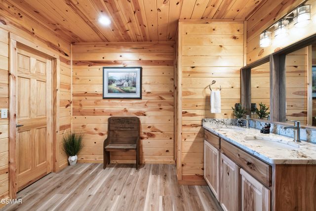 2822 Seth Road, Pigeon Forge, TN 37863