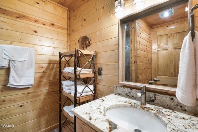 2822 Seth Road, Pigeon Forge, TN 37863