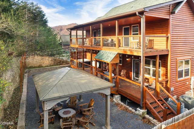 2822 Seth Road, Pigeon Forge, TN 37863