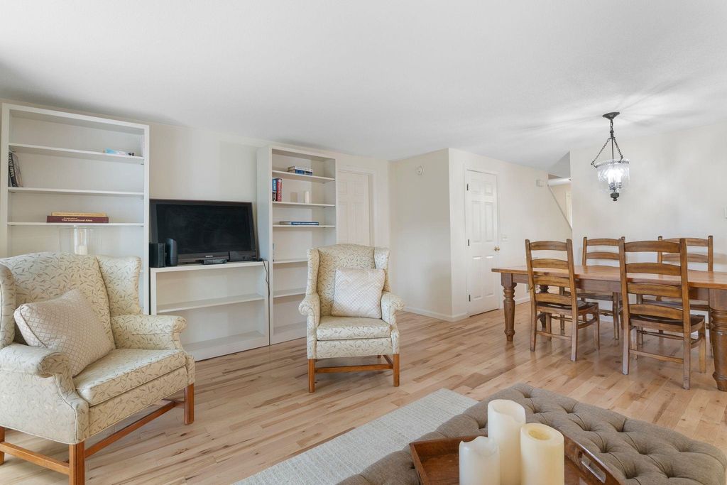 28 B Stonehouse Lane, Keene, NH 03431