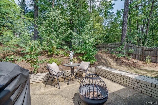 655 Woodridge, Tuscaloosa, AL 35406