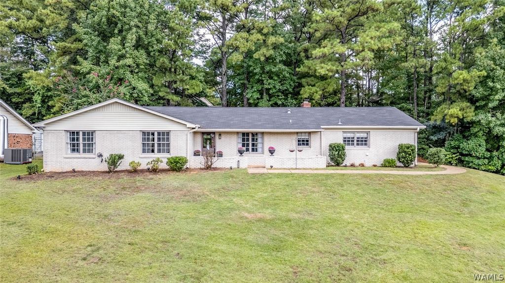 655 Woodridge, Tuscaloosa, AL 35406